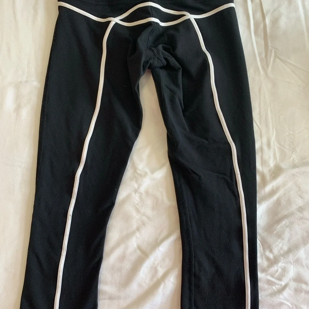 lululemon Black Leggings with White Trim - Picture 5 of 16